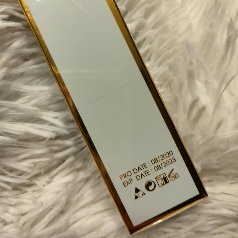 🆕 Eloise Get Lit Metallic Foiled Liquid Eye Shadow